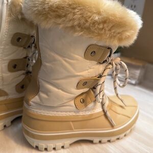 Cozy Tan and Cream Winter Boots